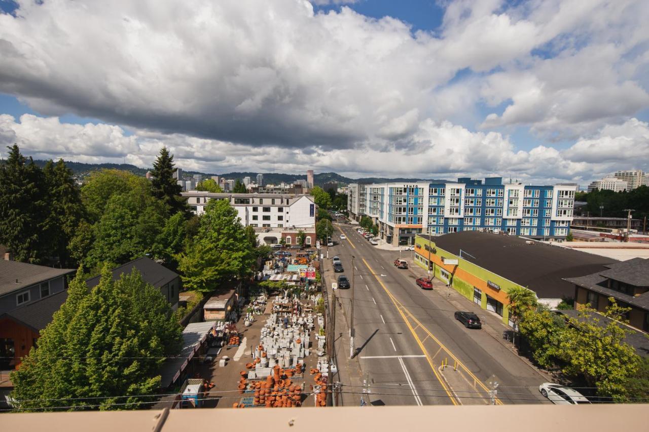 Lolo Pass Hotel Portland Exterior foto